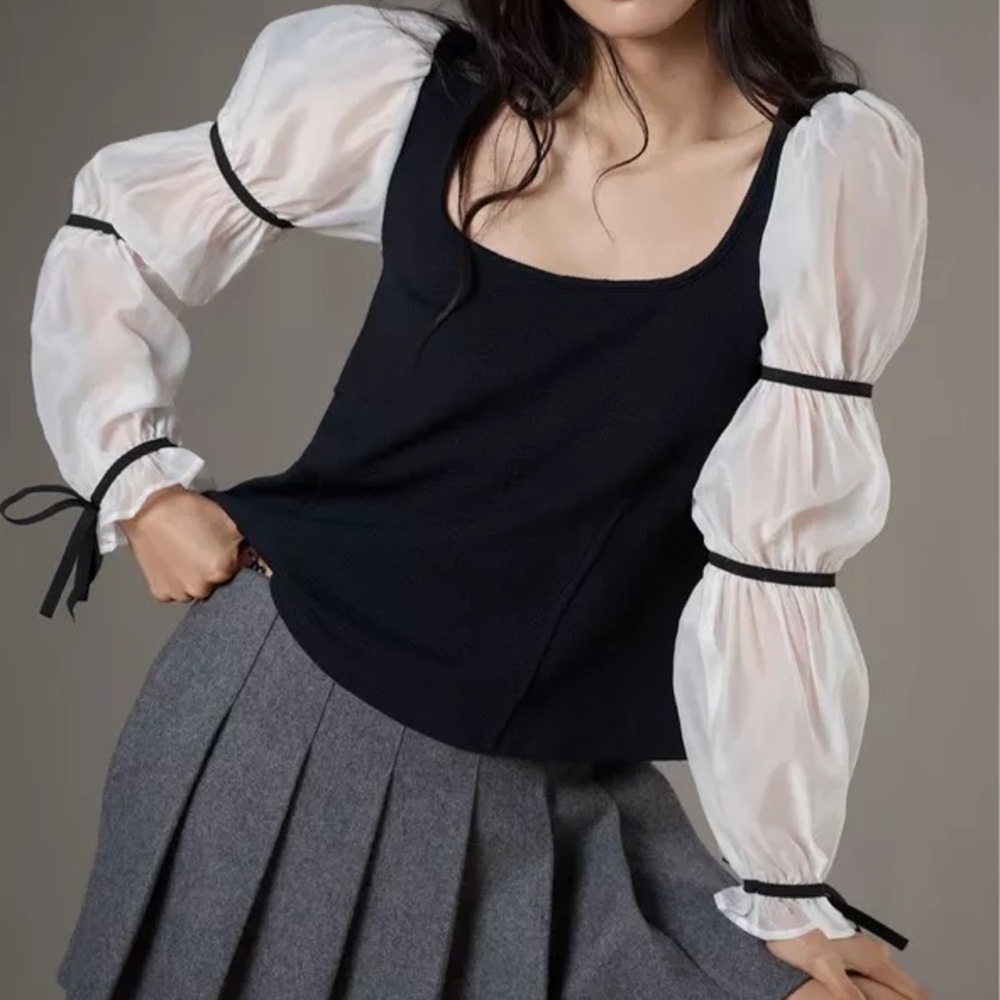 Anthropologie Maeve Black and White Balloon Sleeve Top